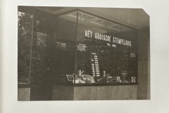 Etalage van Het Gooische Stempelhuis