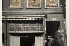 Gepi aan het Damrak 44